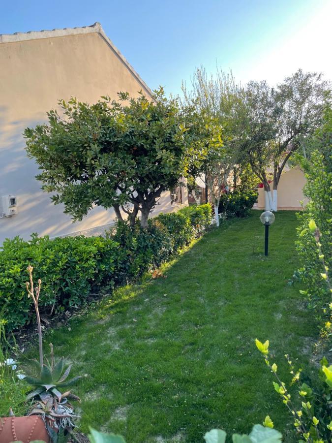 Villa Sandra Litheres المظهر الخارجي الصورة